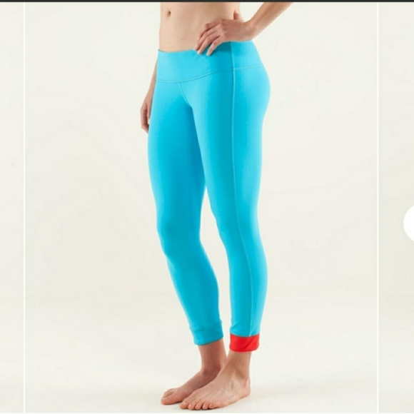 ๐Lululemon Amped Crop ๐Spry Blue / Sizzle ๐ป/ Love Red๐ - Picture 2 of 6